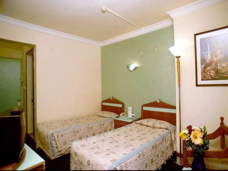 Отель Hisar Измир 3*,